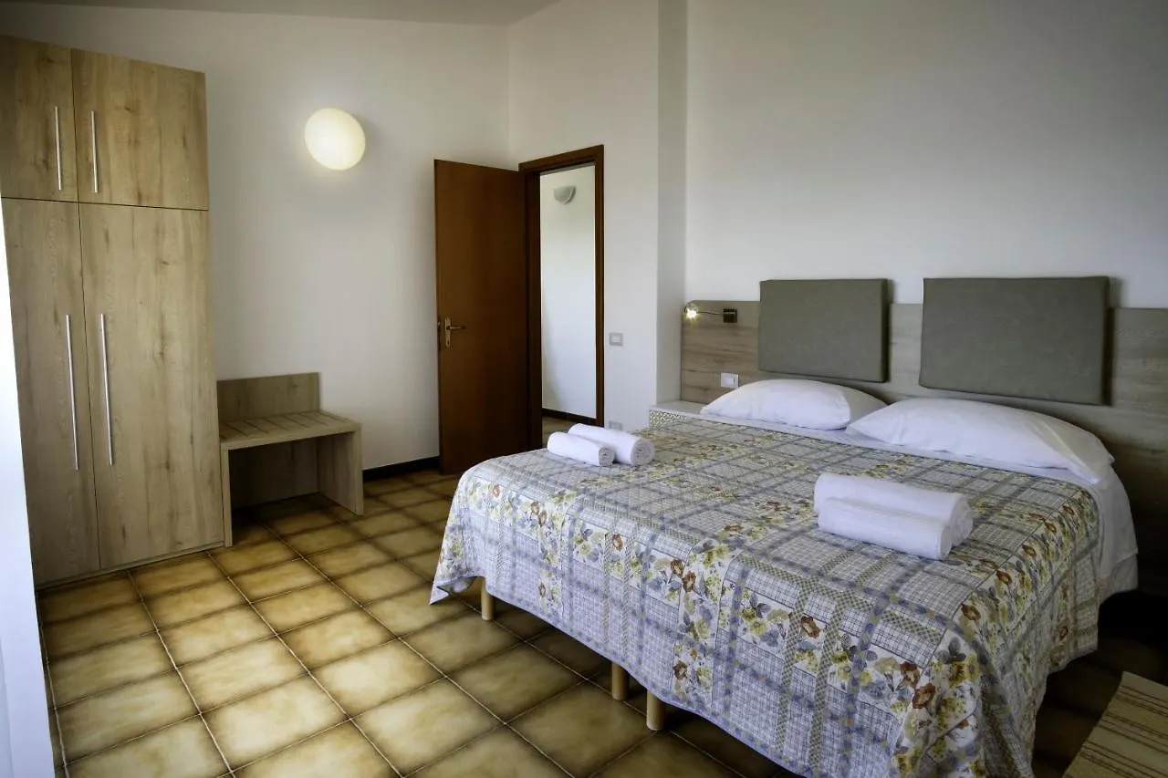 Residence Appartamenti Caffarena Àrbatax Aparthotel