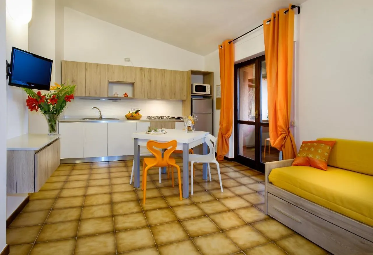 Residence Appartamenti Caffarena Àrbatax Aparthotel
